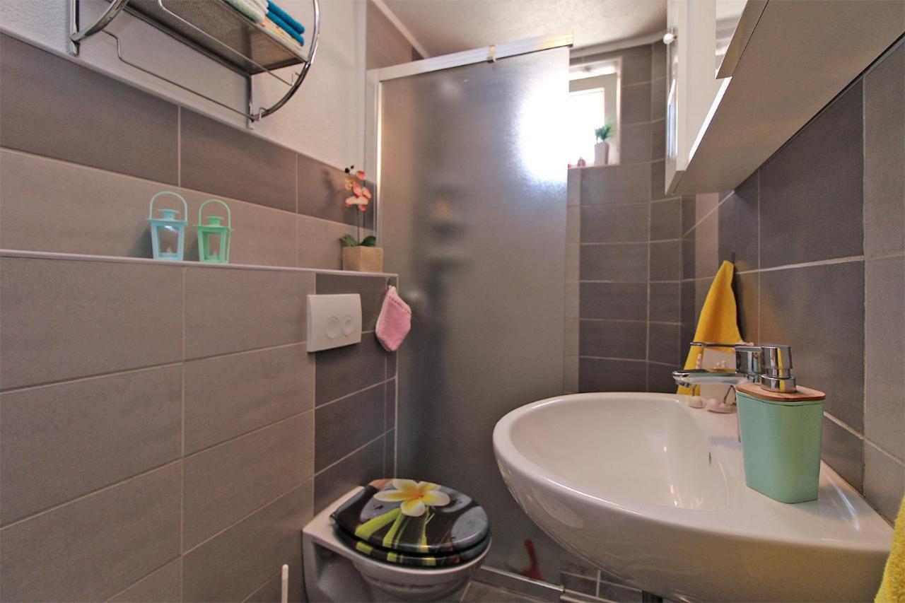 Leo 2180 Apartma Krnica